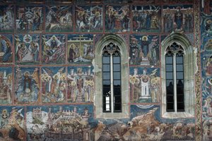 Heiligenfiguren, Fresko an den Außenwänden des Klosters Moldovita von Toma de la Suceava