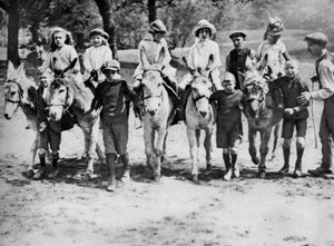 Ein Eselritt an einem Feiertag auf Hamstead Heath, London, 1926-1927 von Unbekannt
