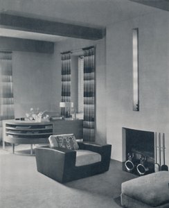 Ein Wohnzimmer in einer New Yorker Wohnung, entworfen von Frankl Galleries, Inc., 1935