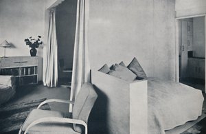 Ein Studio-Wohnzimmer in einem der Isokon Lawn Road Flats, Hampstead, London, 1936 von Unbekannt