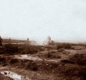 Vorrücken mit Panzern, ca. 1914-1918