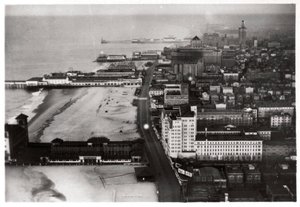 Luftaufnahme von Atlantic City, New Jersey, USA, aus einem Zeppelin von Unbekannt