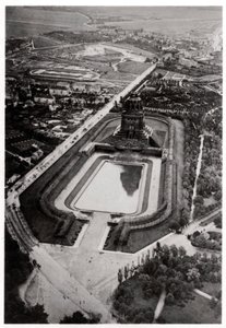 Luftaufnahme des Völkerschlachtdenkmals, Leipzig, Deutschland, aus einem Zeppelin, ca. 1931-1933 von Unbekannt