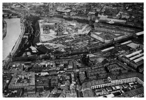 Luftaufnahme des Kremls, Moskau, UdSSR, aus einem Zeppelin, 1930-1933 von Unbekannt
