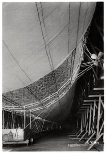 Luftschiff LZ1 Graf Zeppelin im Bau, 1899 1933 von Unbekannt