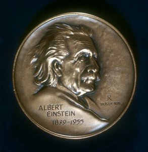 Albert Einstein 1879-1955, mathematischer Physiker, ca. 1979 von Unbekannt