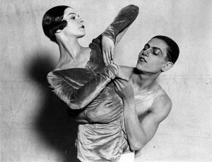 Alice Nikitina und Serge Lifar, russische Balletttänzer, 1924 von Unbekannt