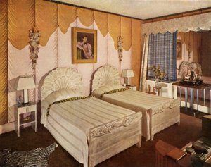 Amerikanisches Schlafzimmer mit moderner Interpretation für George G. Frelinghuysen, Jr., 1941 von Unbekannt