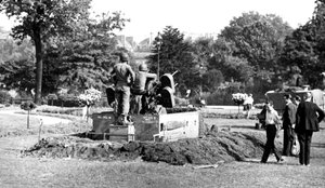 Flakstellung im Garten der Tuilerien, Befreiung von Paris, August 1944 von Unbekannt