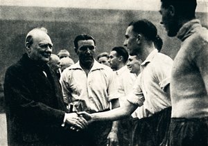 Fußballspiel in Wembley - England gegen Schottland, 4. Oktober 1941, 1945