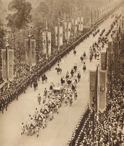 Avenue der Banner, 12. Mai 1937