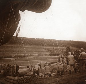 Sperrballon, Genicourt, Nordfrankreich, um 1914-1918