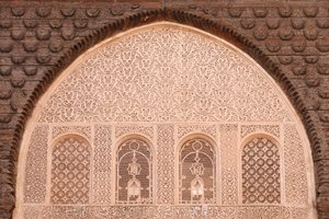 Ben Youssef Medersa ist die größte Medersa in Marokko, ursprünglich eine religiöse Schule, gegründet unter Abou el Hassan, Marrakesch, Marokko von Unbekannt