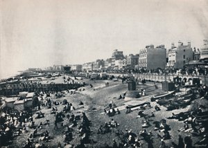 Brighton - Ein langer Strandabschnitt, 1895 von Unbekannt