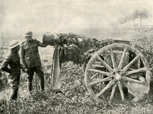 Britische Attrappenkanone im Feld, um das Feuer der Deutschen anzulocken von Unbekannt
