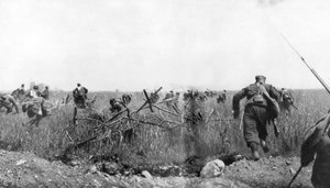 Angriff eines Regiments französischer Zouaven auf dem Plateau von Touvent, Artois, Frankreich