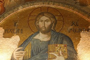 Kirche des Heiligen Erlösers in Chora. Dachmosaik von Christus Pantokrator (in Herrlichkeit), Istanbul, Türkei