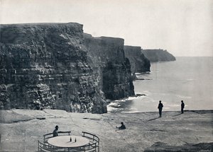 Cliffs of Moher - Eine beeindruckende Küstenszene, 1895 von Unbekannt