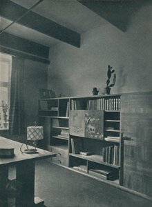 Ecke einer Bibliothek, entworfen von Hans Hartl