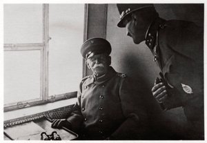 Graf Zeppelin und Kapitän Macher an Bord des Zeppelin L30, 1916, 1933