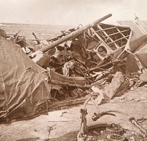 Abgestürztes Flugzeug, Sainte-Marie-à-Py, Nordfrankreich, ca. 1914-1918