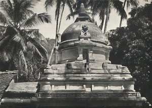 Dagoba im Tempel des Heiligen Zahns in Kandy, 1926