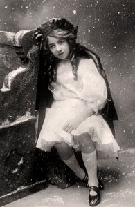 Decima Brooke als Rotkäppchen, 1907 von Unbekannt