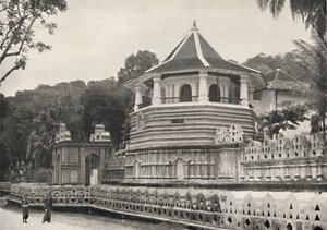 Der Tempel des Heiligen Zahnes Buddhas in Kandy, 1926