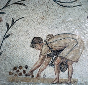 Detail eines römischen Mosaiks, das Obsternte zeigt, 2. Jahrhundert von Unbekannt