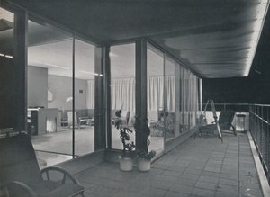 Details des mehrstöckigen Hauses von Richard J. Neutra von Unbekannt