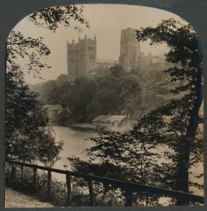 Durham-Kathedrale - Blick von der anderen Seite des Flusses, England, um 1910 von Unbekannt
