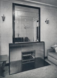 Elektrischer Kamin und Übermantel von James Clark & Son Ltd., 1940