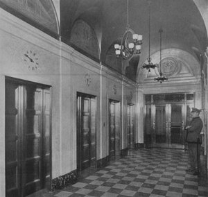 Aufzugslobby, Handelskammergebäude, Newark, New Jersey, 1924 von Unbekannt