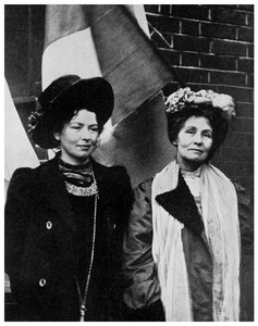 Emmeline Pankhurst, britische Suffragette, und ihre Tochter Christabel
