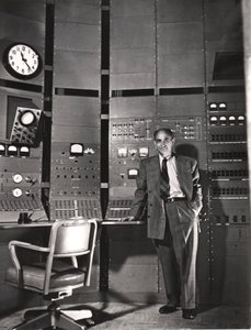 Enrico Fermi, in Italien geborener amerikanischer Kernphysiker, ca. 1942 von Unbekannt
