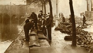 Überschwemmung in London, 1928, 1935 von Unbekannt
