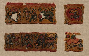 Vier Fragmente des Gammadion-Randes einer Tunika, 400-600 von Unbekannt
