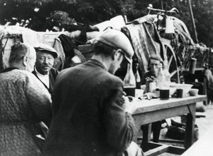Französische und belgische Flüchtlinge, Rambouillet, Frankreich, 16. Juli 1940 von Unbekannt