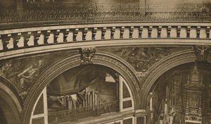 Von der Krone bis zur Basis der riesigen Kathedrale Londons: Die Flüstergalerie, um 1935 von Unbekannt