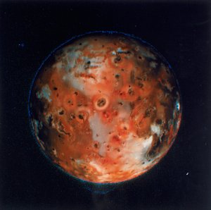 Gesamtansicht von Io, einem der Monde des Jupiter, 1979