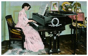 Gertie Millar, britische Schauspielerin und Sängerin, spielt Klavier, ca. 1890-1909