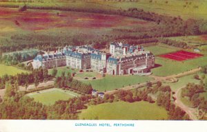 Gleneagles Hotel, Perthshire, um 1930 von Unbekannt
