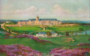 Gleneagles Hotel in Perthshire, ca. 1930 von Unbekannt