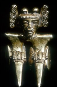 Goldene präkolumbianische sitzende Figur, Quimbaya, Kolumbien, vor dem 14.-15. Jahrhundert von Unbekannt