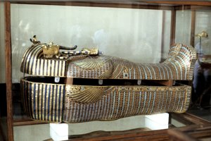Goldener Sarkophag des Pharao Tutenchamun, um 1325 v. Chr.