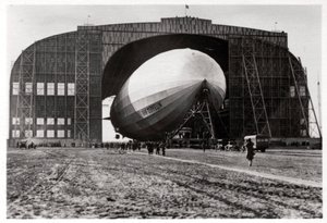 Graf Zeppelin an der mobilen Ankerstange, Lakehurst, New Jersey, USA, 1930, 1933