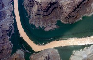 Grand Canyon mit dem Colorado River, Arizona, USA von Unbekannt
