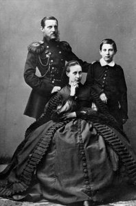 Großherzog Konstantin Nikolajewitsch von Russland mit seiner Frau und einem ihrer Söhne, 1860