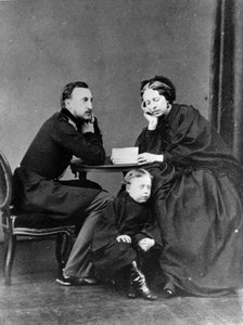 Großherzog Nikolaus Nikolajewitsch der Ältere von Russland mit seiner Frau und seinem Sohn, ca. 1861-1863 von Unbekannt