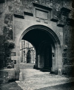 Grizedale Hall, Lancashire: Torbogen im Turm zur Porte-Cochere, ca. 1911